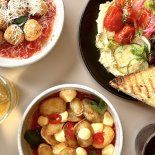 Dirección: El Salvador 4200, Palermo. Dirección: El Salvador 4200, Palermo.