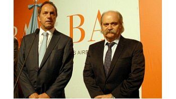 Alejandro Granados, junto a Daniel Scioli.