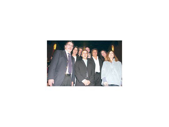 El ministro Alberto Sileoni, Diego Peretti, Ricardo Darín, Juan José Campanella, Ernestina Pais y Mercedes Morán, ayer durante la presentación del programa.