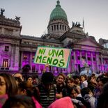 Más de 300.000 personas participaron de la primer marcha de Ni Una Menos en 2015. Más de 300.000 personas participaron de la primer marcha de Ni Una Menos en 2015.