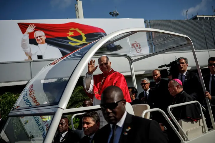 El actual Papa continúa con su viaje por África. El actual Papa continúa con su viaje por África.