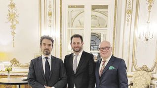 Visita. Sebastián Bagó, José Urtubey y Martín Cabrales en el Alvear para cenar y conocer al presidente de Ecuador, Guillermo Lasso.