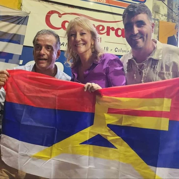 De izquierda a derecha: Yamandú Orsi, Carolina Cosse y Andrés Lima.