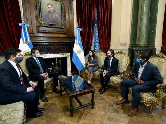 Massa recibió a la directora adjunta del departamento del Hemisferio Occidental, Julie Kozack; el jefe de la misión para Argentina, Luis Cubeddu y el representante residente del FMI, Trevor Alleyne.