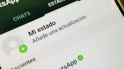 Until now, WhatsApp stories could be viewed horizontally.