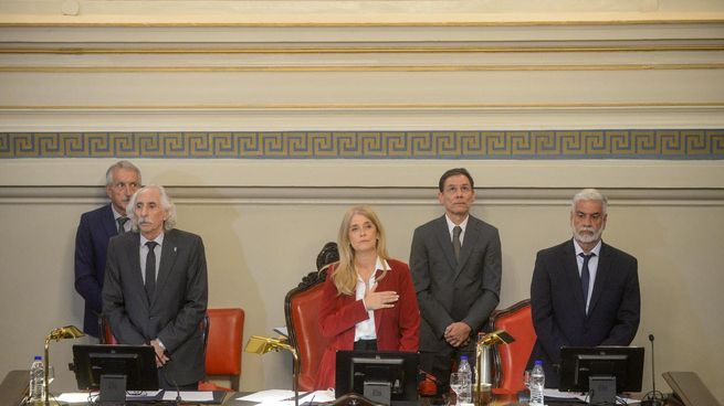 Verónica Magario en el Senado.jpg