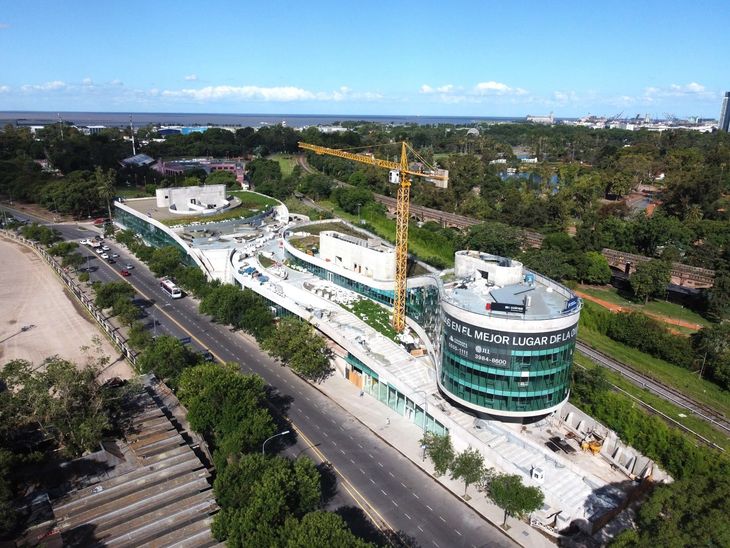 Paseo Gigena, en Av. del Libertador y Dorrego, el mayor proyecto en el cual participó Luis Caputo, antes de ingresar al gobierno Libertario Paseo Gigena, en Av. del Libertador y Dorrego, el mayor proyecto en el cual participó Luis Caputo, antes de ingresar al gobierno Libertario