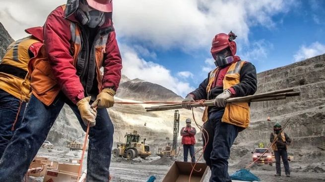 Nuevo acuerdo paritario para los mineros de la rama de cal y piedra.