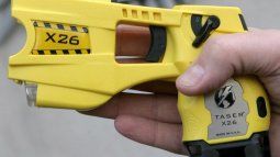 santilli confirmo que utilizaran las taser en el subte y los metrodelegados lanzan medidas