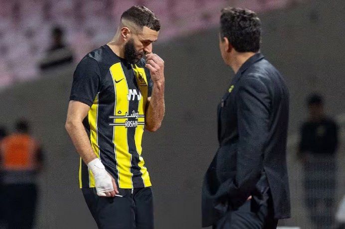 The president of Al Ittihad emphasized the bad way in which, In his opinion, Gallardo managed the link with Benzema, the great star of the squad. The president of Al Ittihad emphasized the bad way in which, in his opinion, Gallardo handled the relationship with Benzema, the great star of the team.
