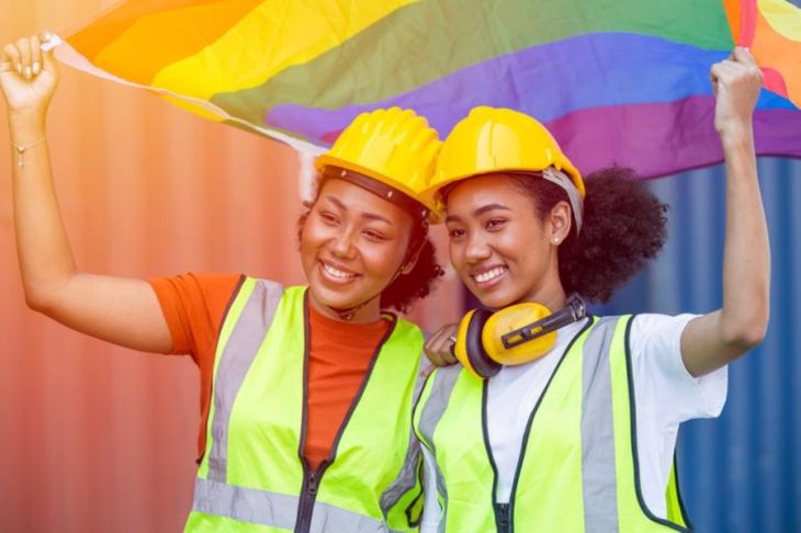La forma en que una organización comunica su compromiso frente a los derechos LGBTI+ impacta directamente en su reputación interna y externa. La forma en que una organización comunica su compromiso frente a los derechos LGBTI+ impacta directamente en su reputación interna y externa.