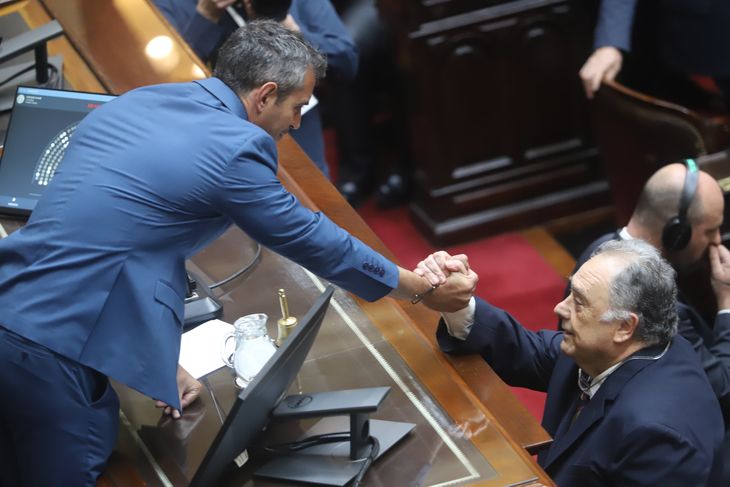 Martín Menem, titular de la Cámara de Diputados, y Eduardo Valdés, quien solicitó la sesión homenaje al papa Francisco. Martín Menem, titular de la Cámara de Diputados, y Eduardo Valdés, quien solicitó la sesión homenaje al papa Francisco.