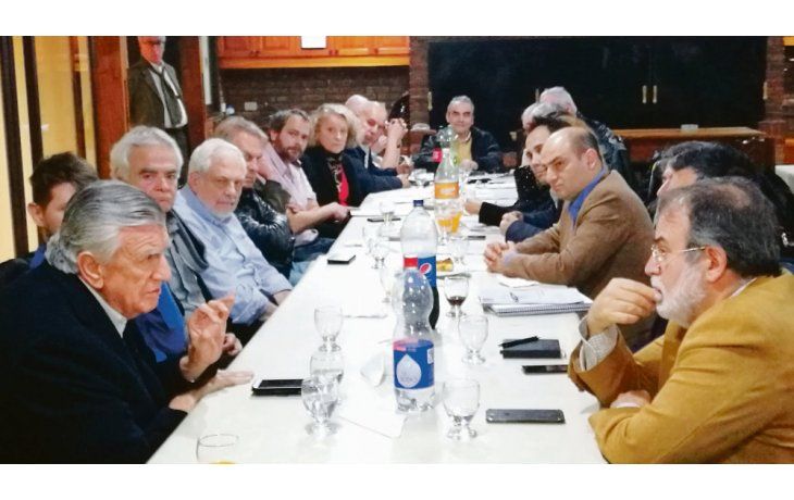 ámbito.com | Economistas. Anoche los técnicos del PJ, con Moreno en la cabecera, convencieron a Gioja de enviar la carta.