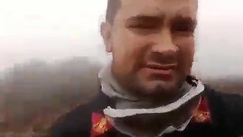 Bombero se quiebra al llegar las lluvias a los incendios de Corrientes