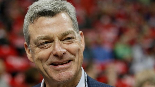 Tony Ressler, propietario principal y presidente de la junta directiva de los Atlanta Hawks.