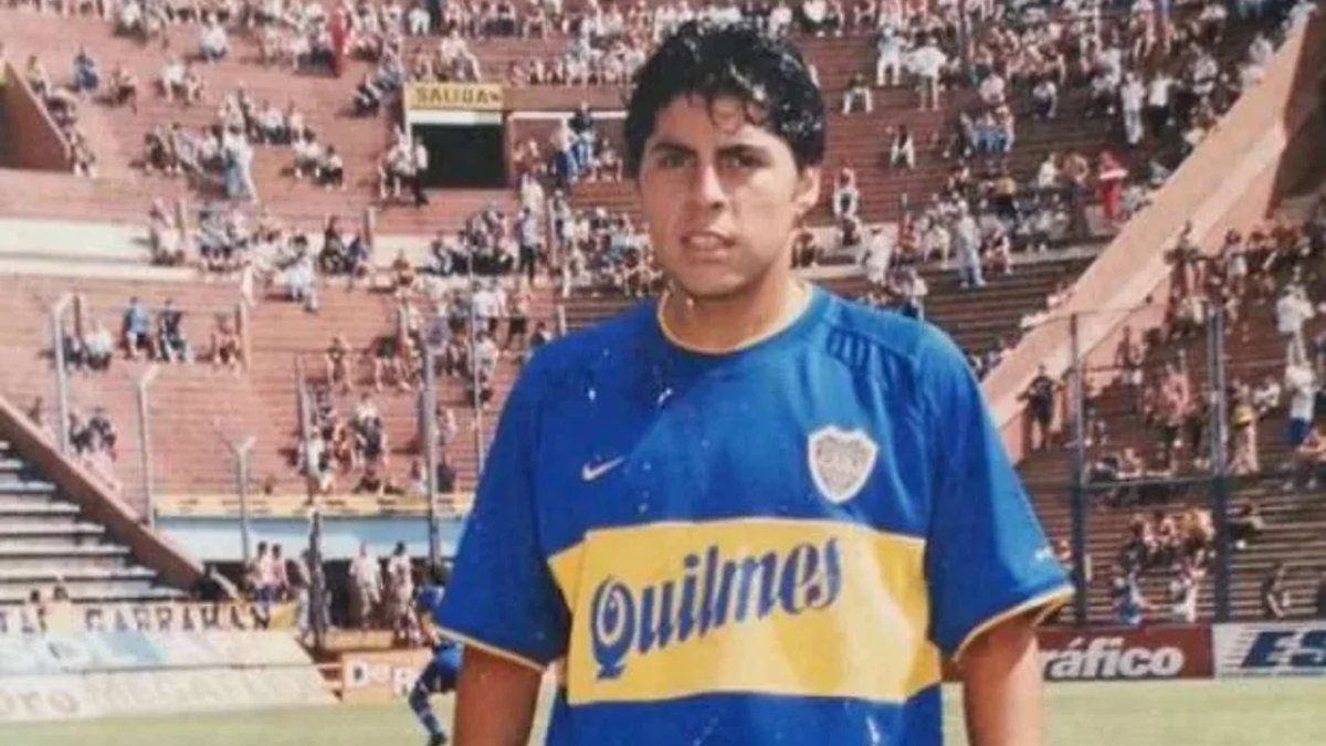 The footballer who passed through Boca, had serious economic problems and today fumigas buildings