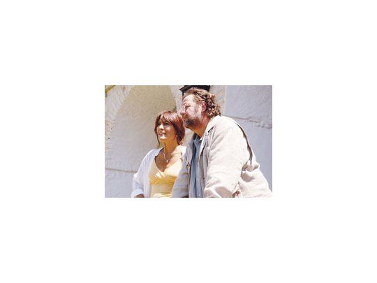 Mónica Galán y Luis Luque en «Manuel de Falla, músico de dos mundos», opera prima del músico José Luis Castiñeira de Dios.