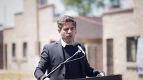 Axel Kicillof entregó viviendas en Ezeiza.