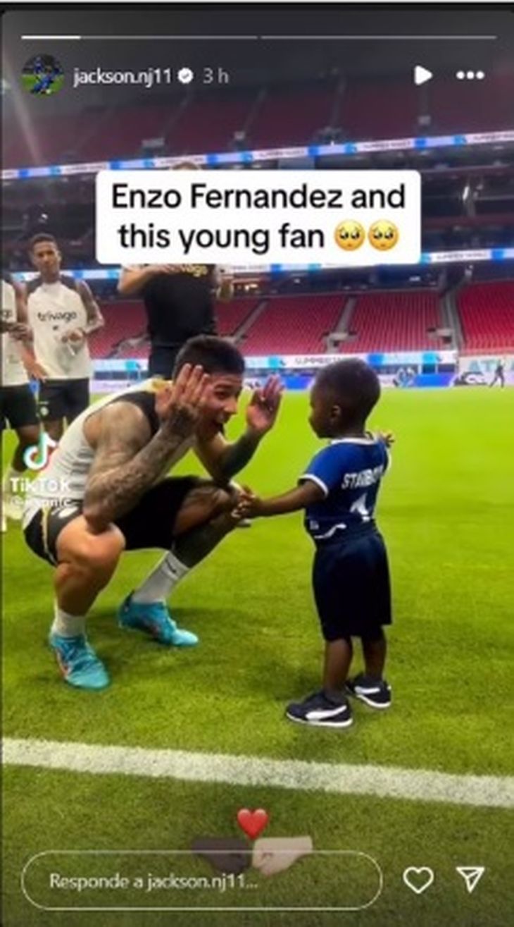 Senegalese Nicolas Jackson supported Enzo Fernández by posting two stories on his Instagram account. Senegalese Nicolas Jackson supported Enzo Fernández by posting two stories on his Instagram account.