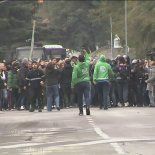Incidentes en la General Paz entre trabajadores del INTI y la policía. Incidentes en la General Paz entre trabajadores del INTI y la policía.