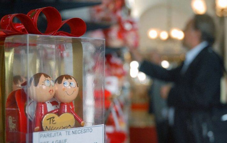 dia de los enamorados: cuales son los regalos mas elegidos