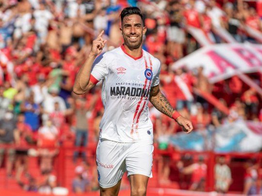 Goleador. Gabriel Ávalos se reencontró con el gol y le dio el triunfo a Argentinos Juniors sobre Newells en la Copa de la Liga.