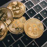 Sin embargo, existen indicios de que hay un posicionamiento mayoritariamente bajista en el mercado de derivados. Sin embargo, existen indicios de que hay un posicionamiento mayoritariamente bajista en el mercado de derivados.