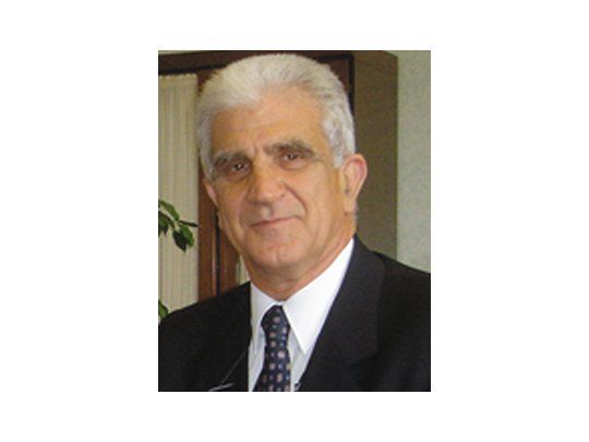 ABEL BOMRAD: Presidente de ACARA