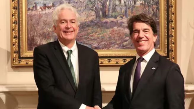 Posse, fue recibido por el director de la Agencia Central de Inteligencia (CIA) de estados Unidos, William Burns.