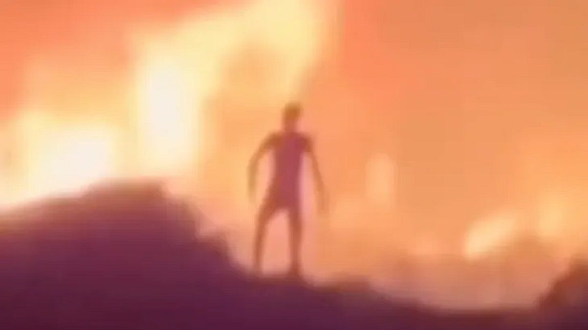 Man on Fire?  furor in social networks for a human figure among the flames of the fires in Greece