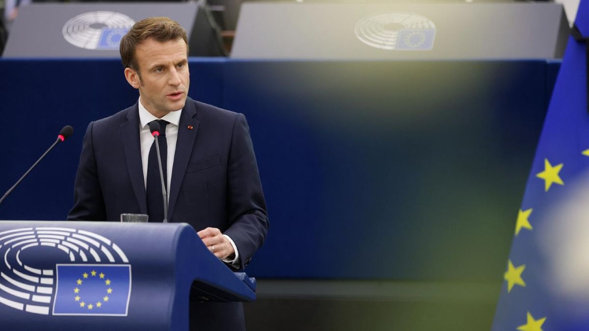 Macron calls on Europe to make abortion a fundamental right