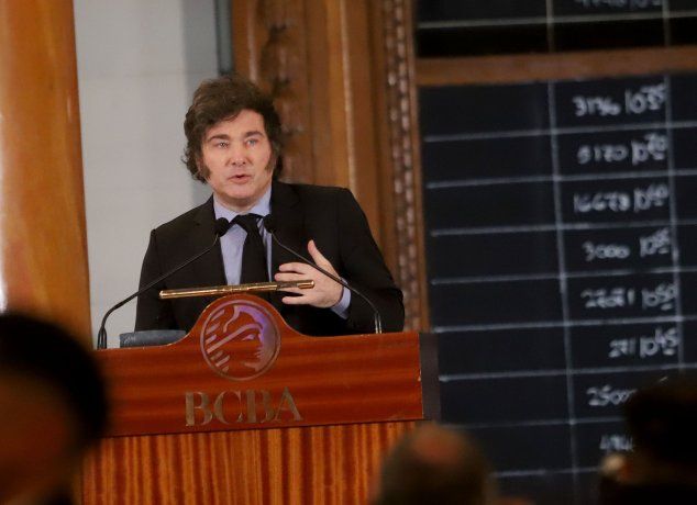 Javier Milei y las repercusiones tras sus anuncios sobre el mercado del dólar. 