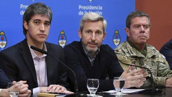 Rogelio Frigerio junto al secretario de Asuntos Políticos e Institucionales, Adrián Pérez y el comandante electoral, Carlos Pérez Aquino.