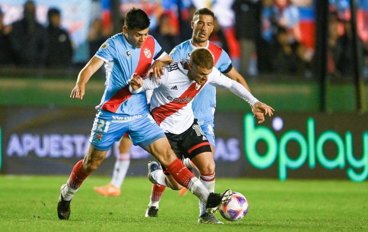Marcha atrás. River no pudo superar a Arsenal en Sarandí y sigue a siete de la punta.