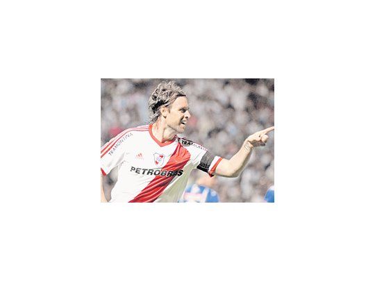 Fernando Cavenaghi desea formar una dupla letal con David Trezeguet. Está ansioso por empezar los entrenamientos el 4 de enero.
