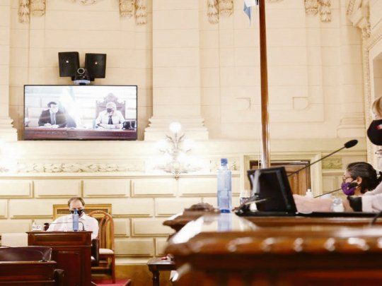 Acciones. Con la participación de la vicegobernadora Alejandra Rodenas, el 19 de noviembre el Senado prorrogó el período 138 de sesiones y habilitó el comienzo del debate del Proyecto de Política Tributaria 2021.