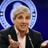Luis Caputo atribuyó el retroceso de la actividad económica en julio a shocks transitorios como el Mundial. Luis Caputo atribuyó el retroceso de la actividad económica en julio a shocks transitorios como el Mundial.