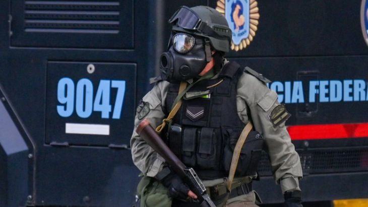 El gendarme Guerrero fue identificado como el efectivo que efectuó el disparo contra Pablo Grillo. Foto de Kaloian Santos. 