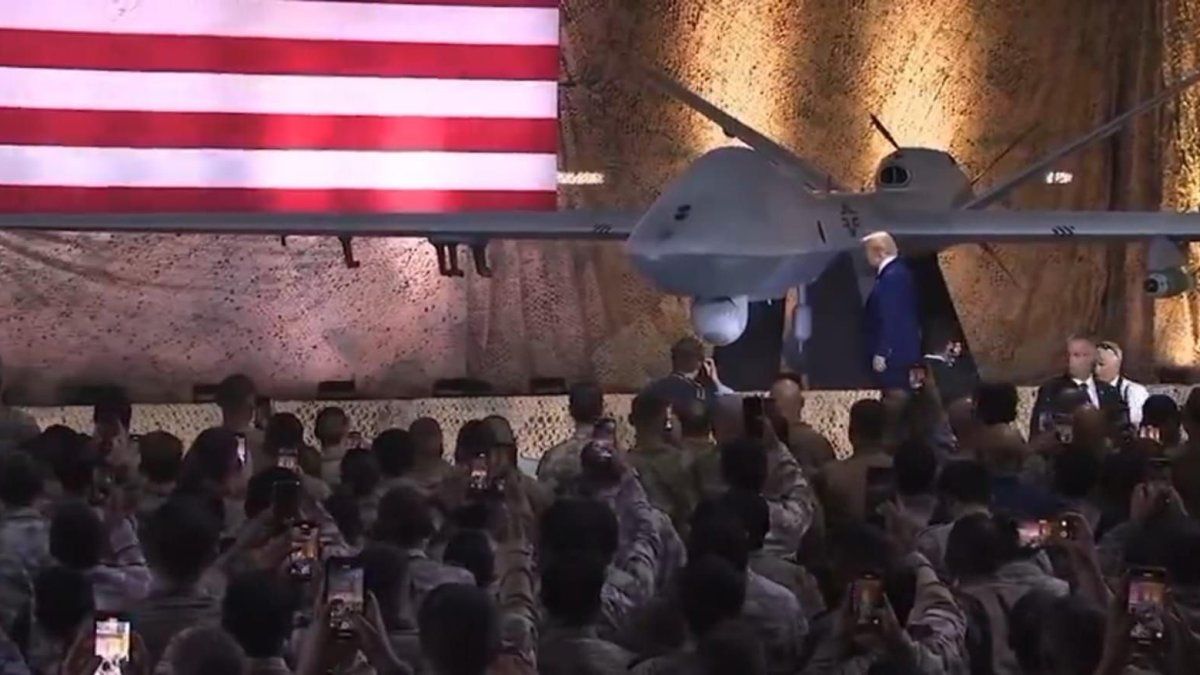 Donald Trump was cheered by American soldiers in Qatar