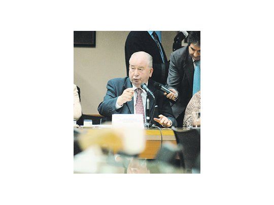 Julio Grondona obtuvo 43 avales de los 49 posibles y si se revierte la medida cautelar de la jueza Gladys López, será reelecto presidente de AFA por 4 años más.