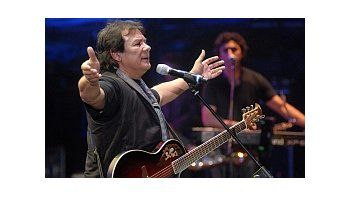 ámbito.com | Víctor Heredia fue el encargado de abrir el recital