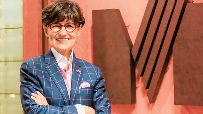 Quién es la desconocida empresaria que lídera uno de los negocios millonarios más importantes de México y es cercana a Claudia Sheinbaum.