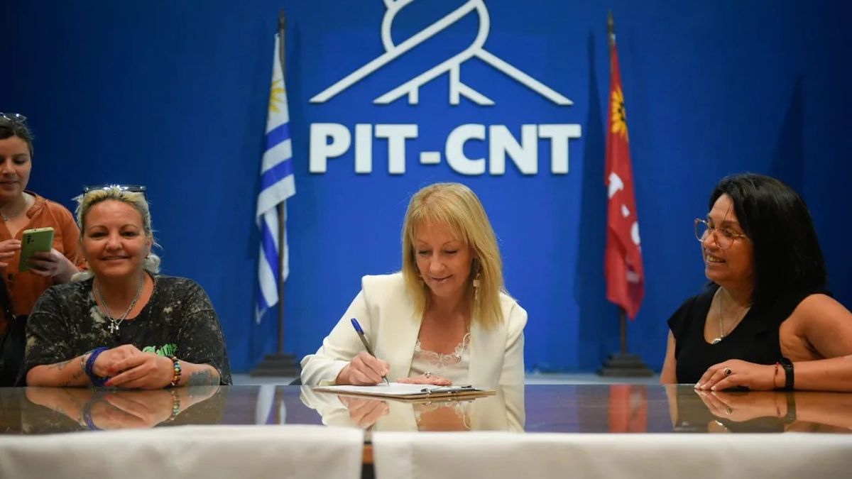 The PIT-CNT plebiscite heats up the campaign and puts Cosse in the spotlight