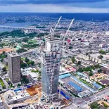 La Tour F en construcción en Abiyán, en Costa de Marfil, proyecto que busca convertirse en el edificio más alto del continente La Tour F en construcción en Abiyán, en Costa de Marfil, proyecto que busca convertirse en el edificio más alto del continente