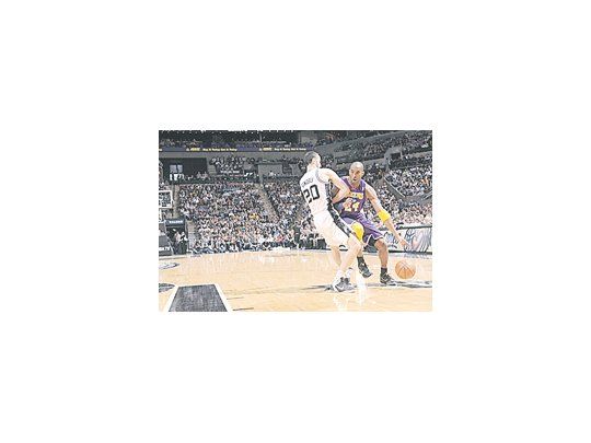 Kobe Bryant marcó 26 puntos, mientras que el argentino sólo anotó 6 unidades