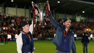 historico ascenso de wrexham, el club de ryan reynolds, y una fiesta en toda la ciudad