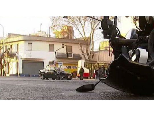 Un taxista chocó, escapó y volvió a chocar: Tomé de más por el Día del Padre