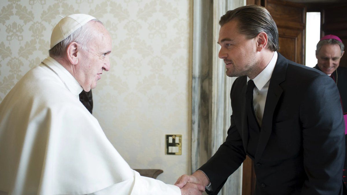 El Papa Francisco: Un líder espiritual que conecta con famosos y celebridades