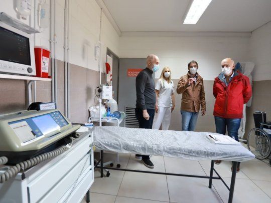 El intendente Néstor Grindetti y el jefe de Gobierno porteño Horacio Rodríguez Larreta, recorrieron las el nuevo centro de camas extrahospitalarias.