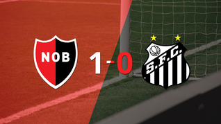 newell`s aprovecho su localia y vencio a santos